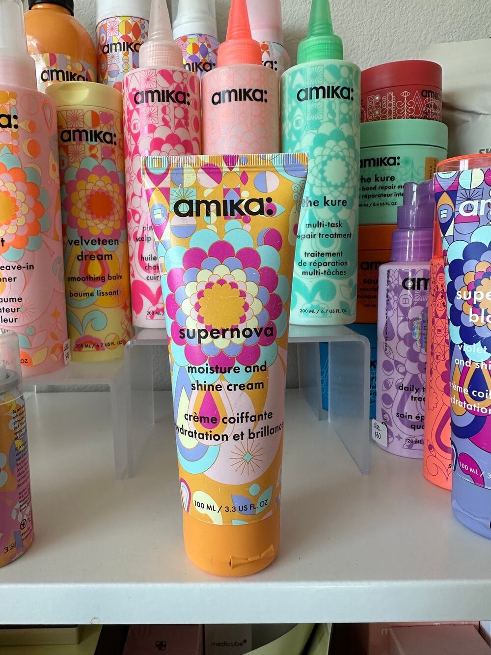 Amika Supernova